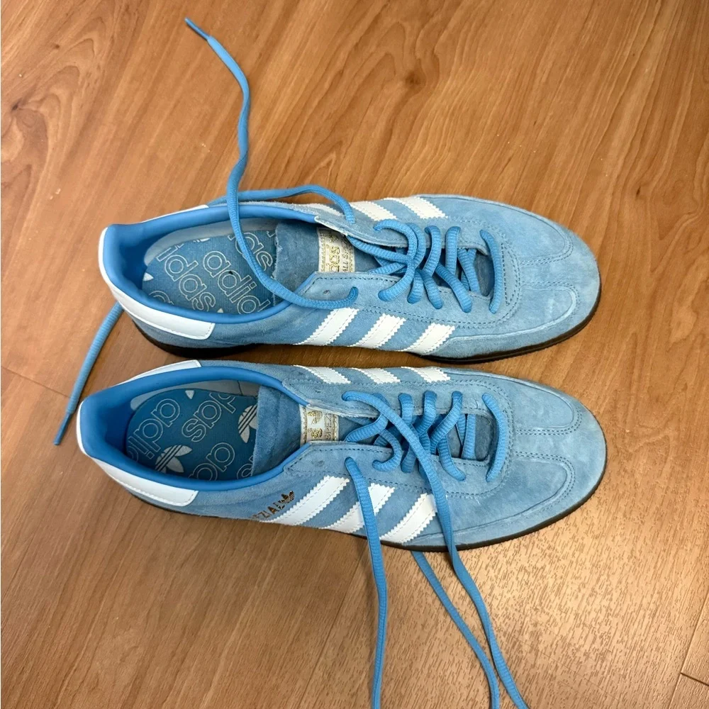 Baby blue adidas spezial - Picture 2 of 5